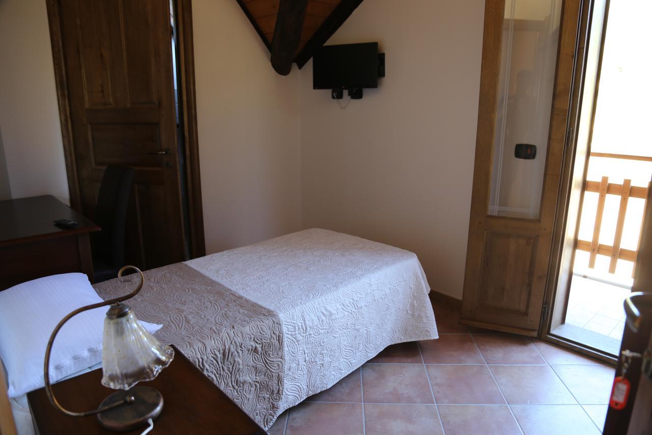 Agriturismo Pirara Sant'Angelo  Exterior foto